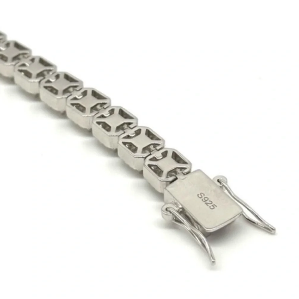 925 Silver, 11.5CTW Ice Cube Moissanite Bracelet - 8.5